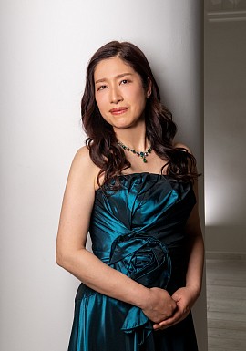 青木麻里子